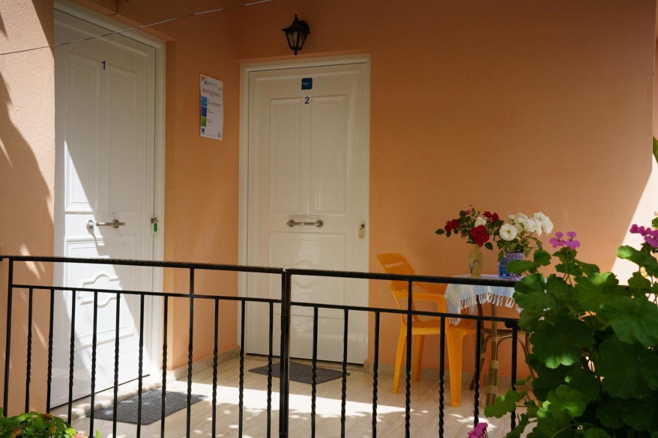 Zotos Rooms Парга Экстерьер фото