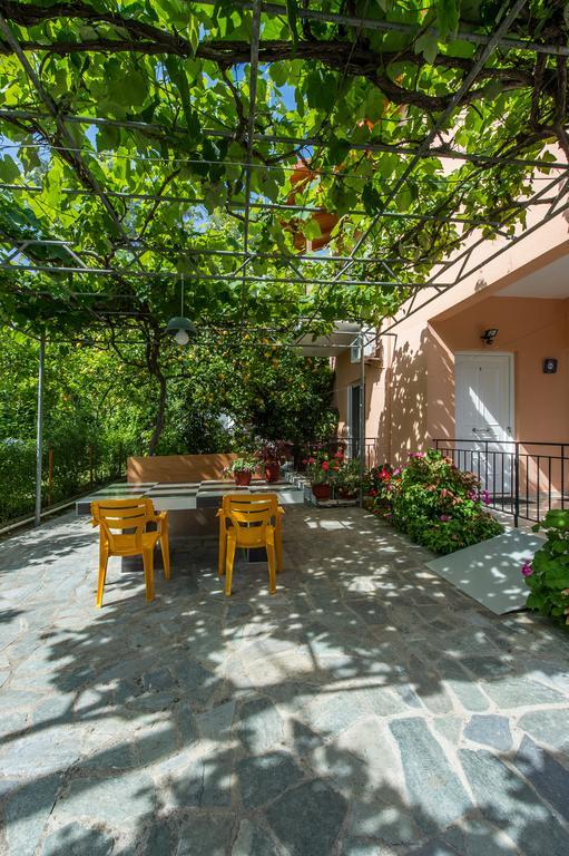 Zotos Rooms Парга Экстерьер фото